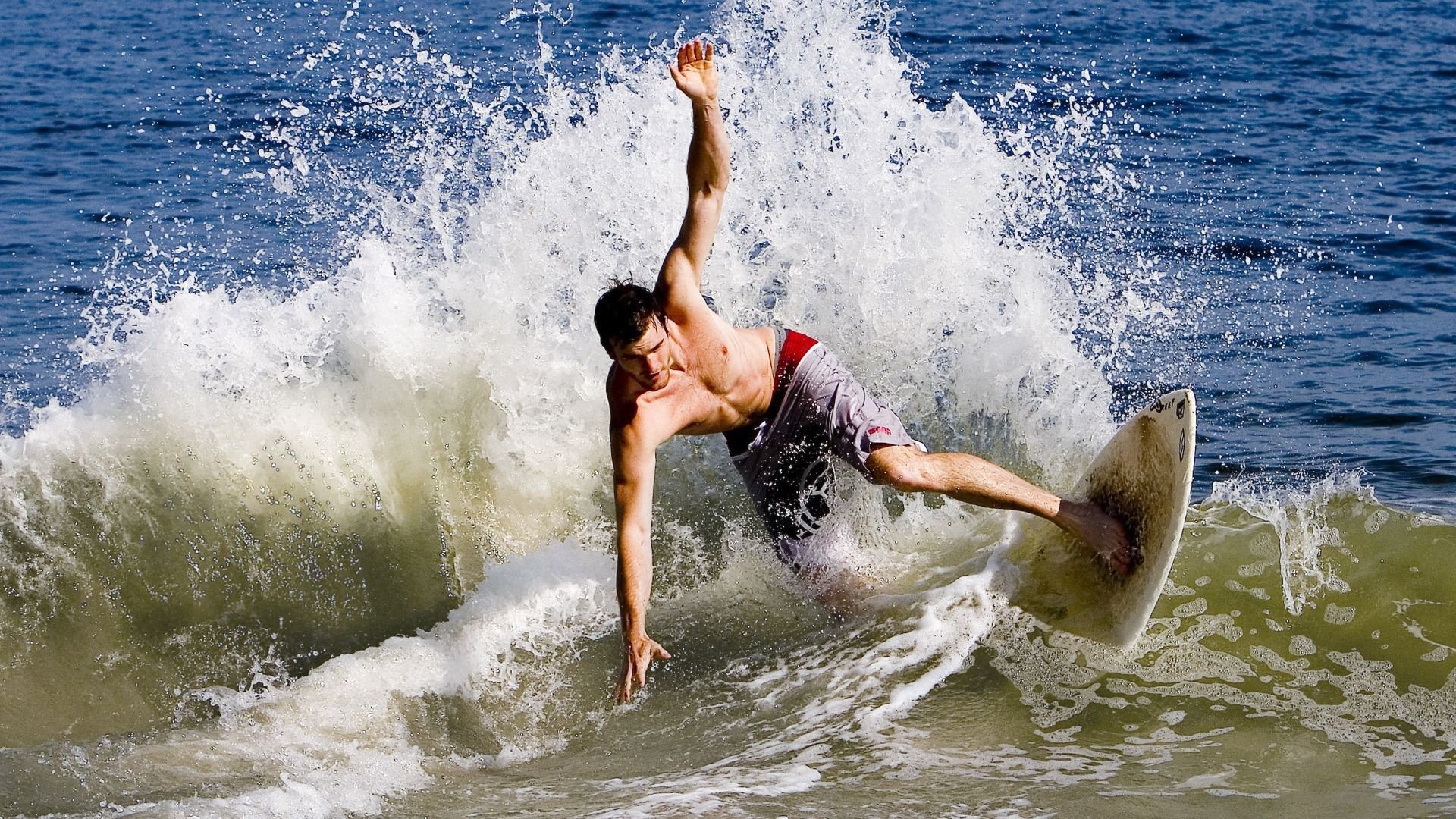覃海洋50蛙冲刺极限速度，覃海洋200蛙最好成绩